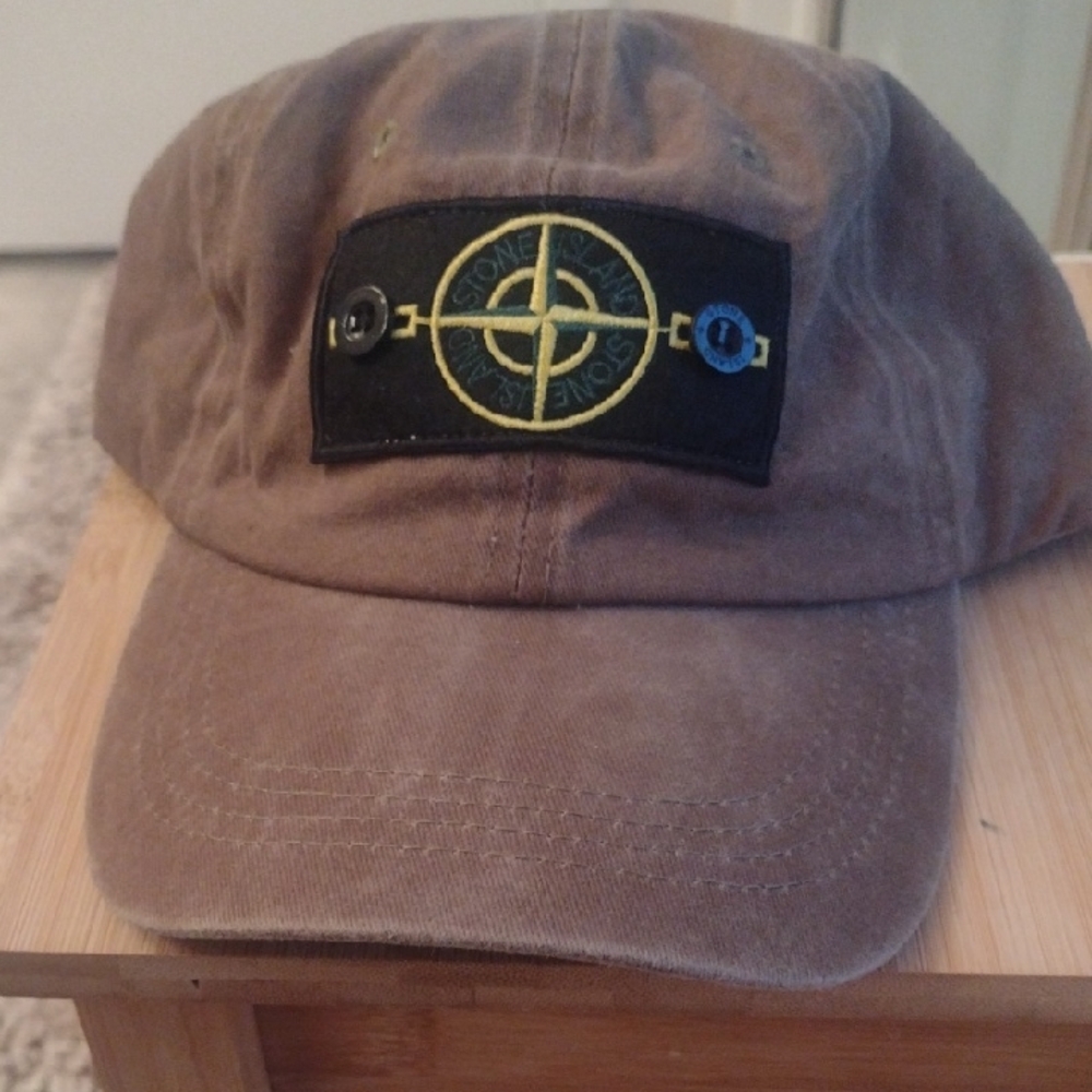 Stone Island Brown Cap with Black Logo Patch